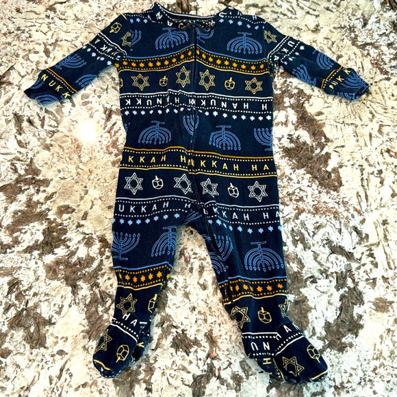 Hanukkah, baby gap PJ excellent - Picture 1 of 3